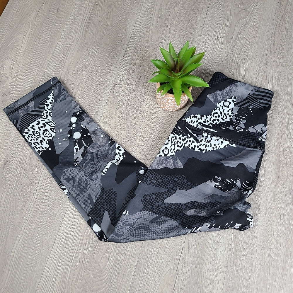 Reebok High Waisted Leggings Size XS